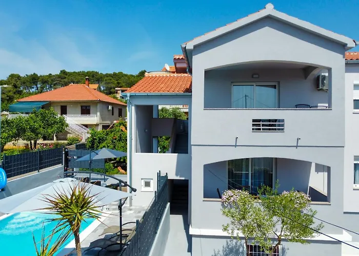 Modern With Private Pool * Bibinje