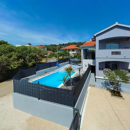 Modern With Private Pool * Bibinje