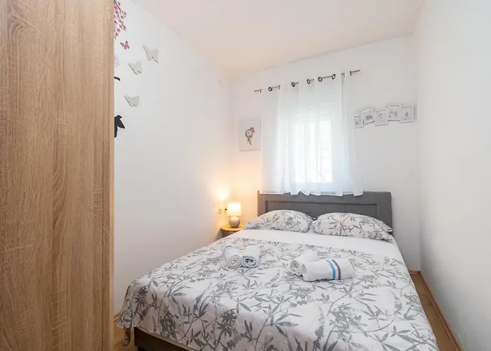 Modern With Private Pool *