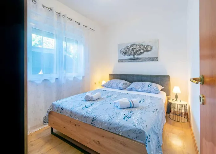 Modern With Private Pool Appartement *