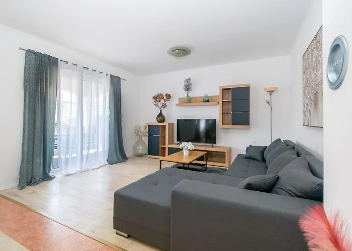 Modern With Private Pool