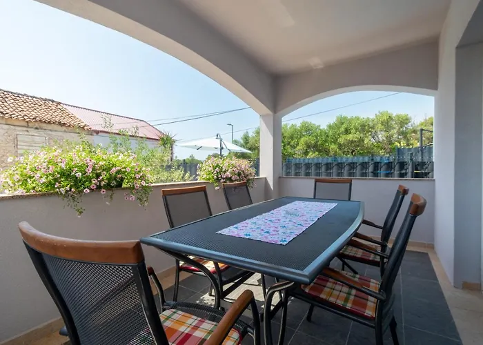 Modern With Private Pool * Bibinje