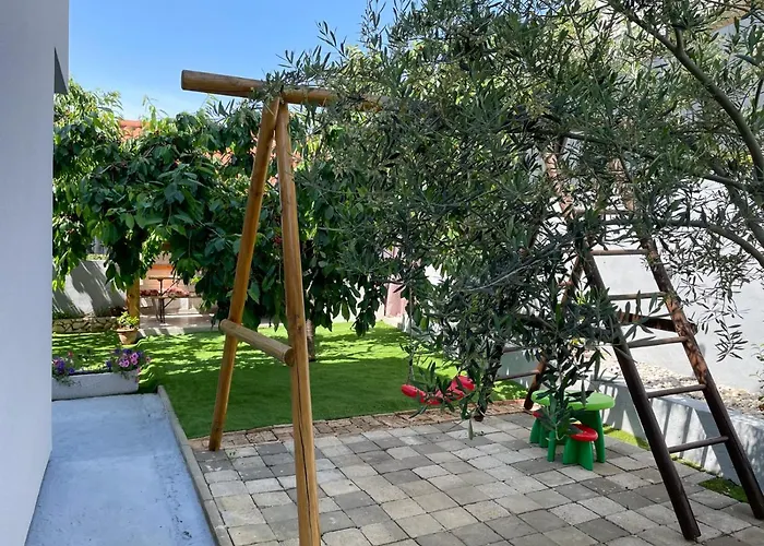 Modern With Private Pool *